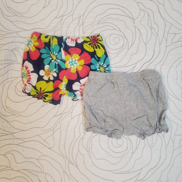 FREE W/ BUNDLE  [9M] Pair of Carter's Bubble Shorts - Picture 2 of 5